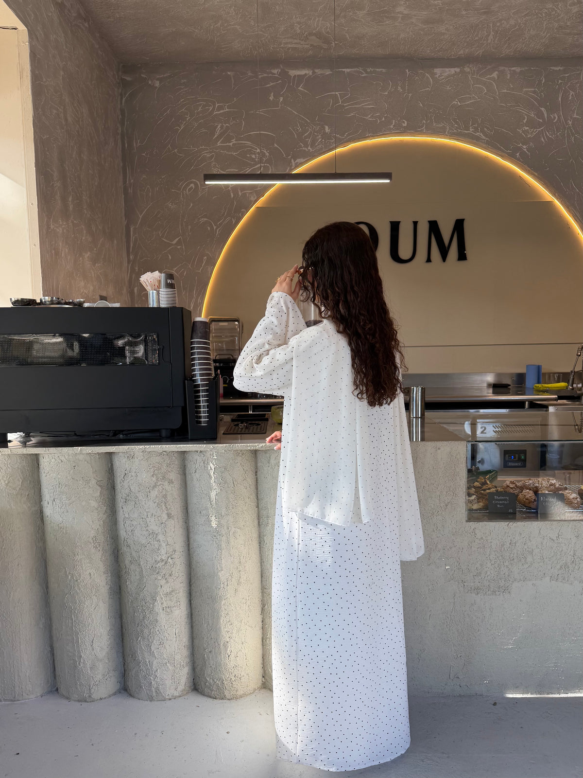 Ivory Dot Abaya