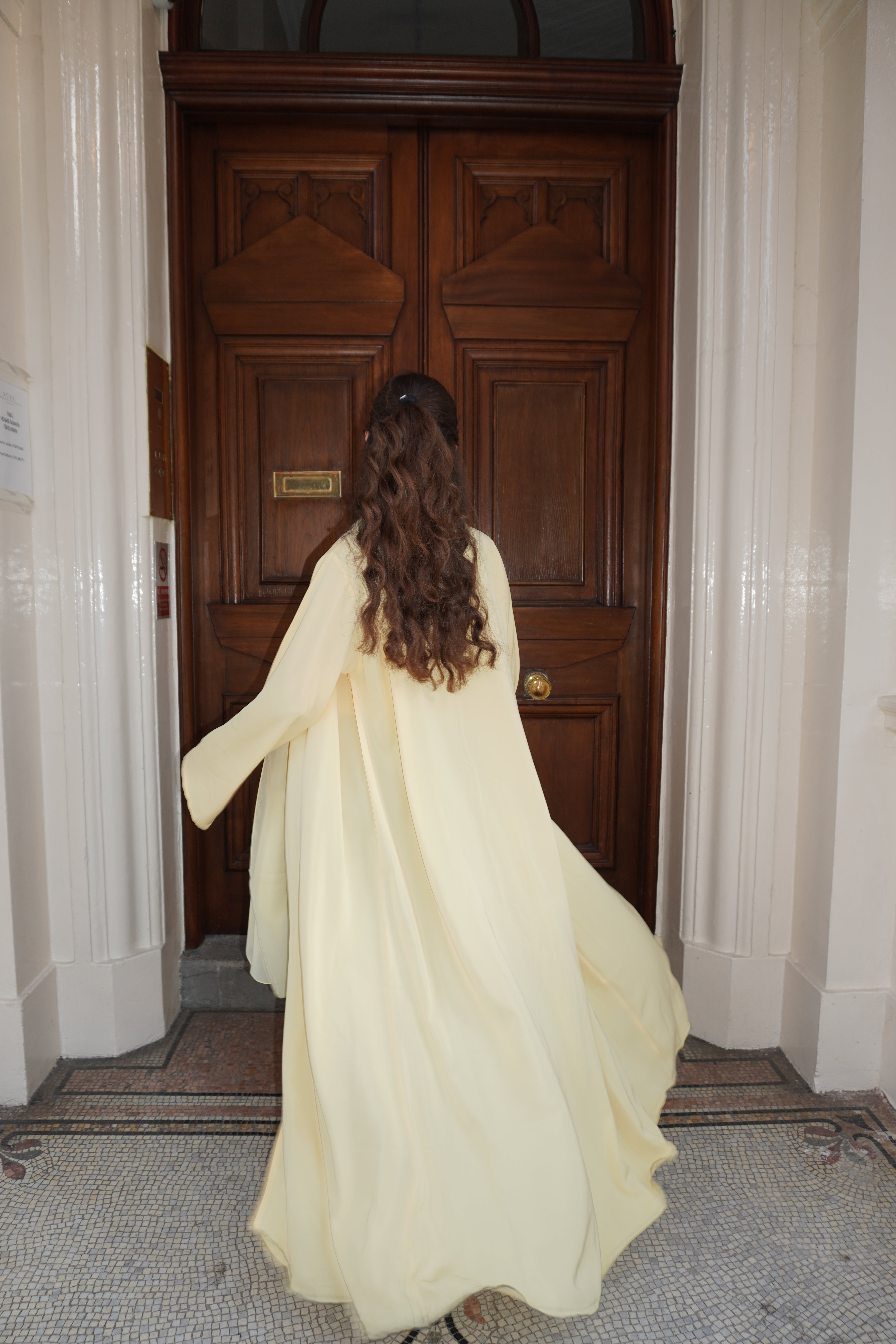 Butter yellow essential