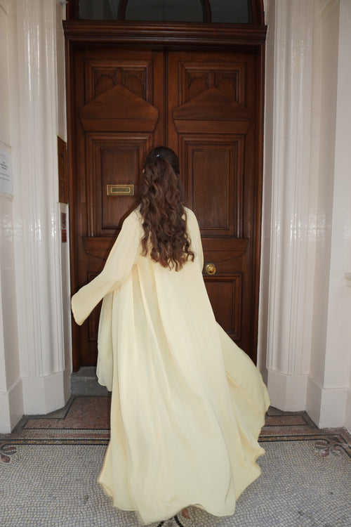 Butter yellow essential