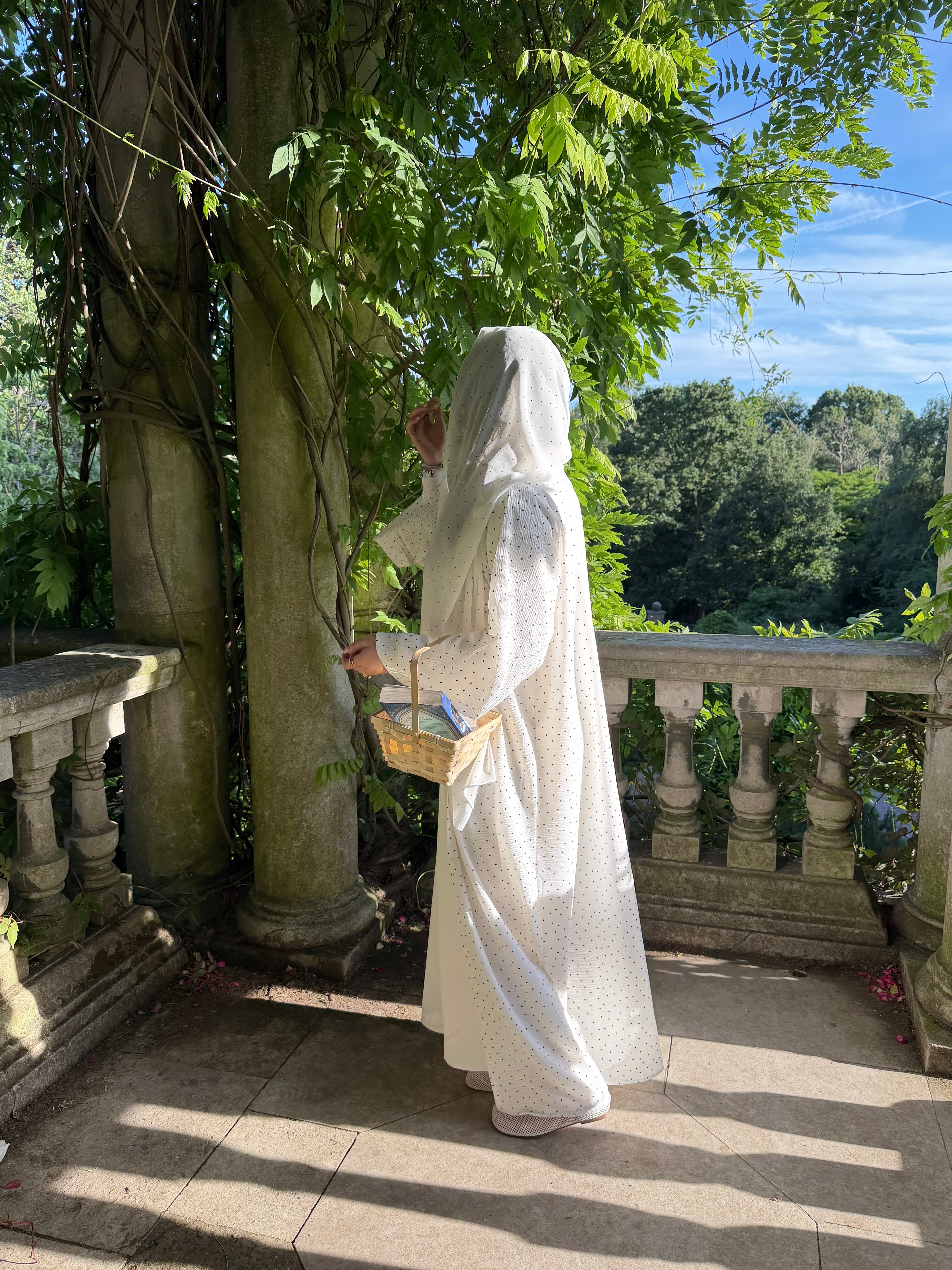 Ivory Dot Abaya