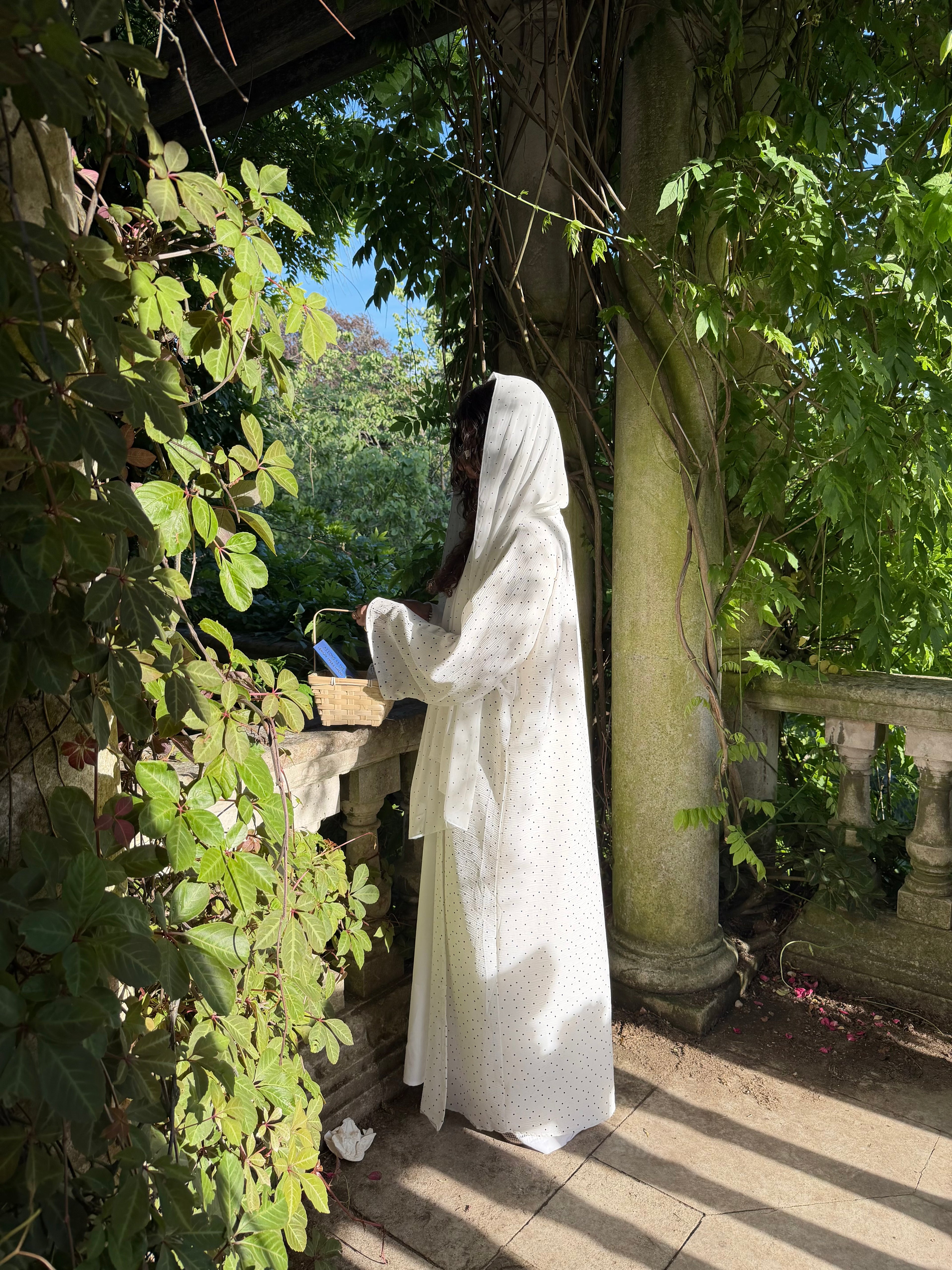 Ivory Dot Abaya