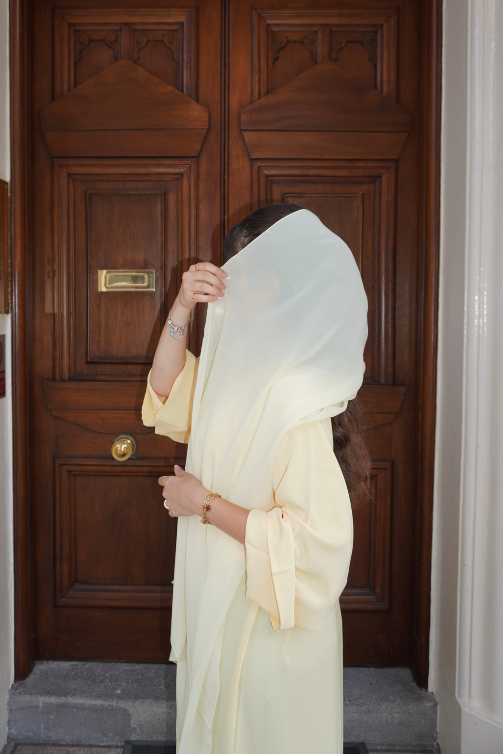 Butter yellow essential