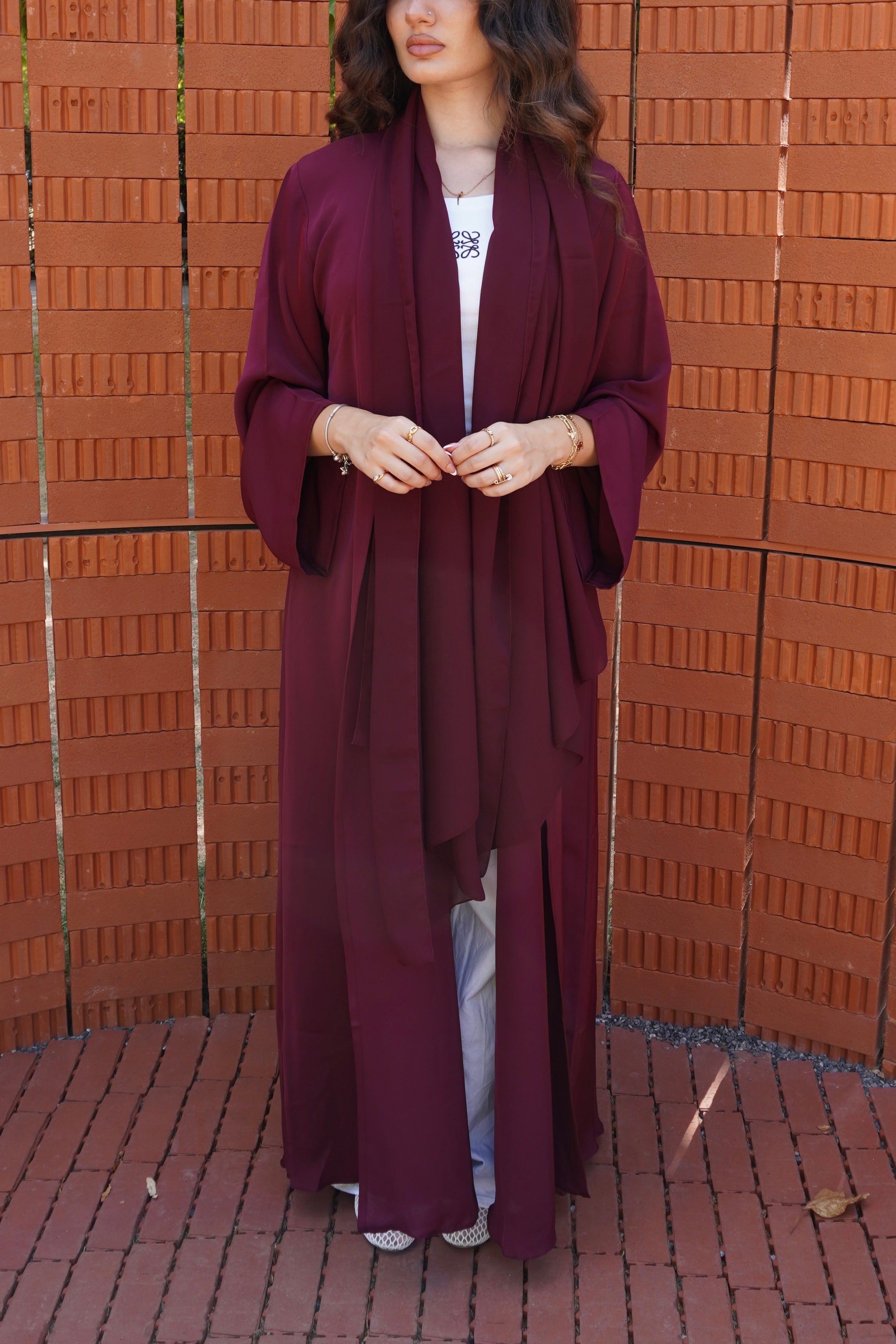 Maroon essential
