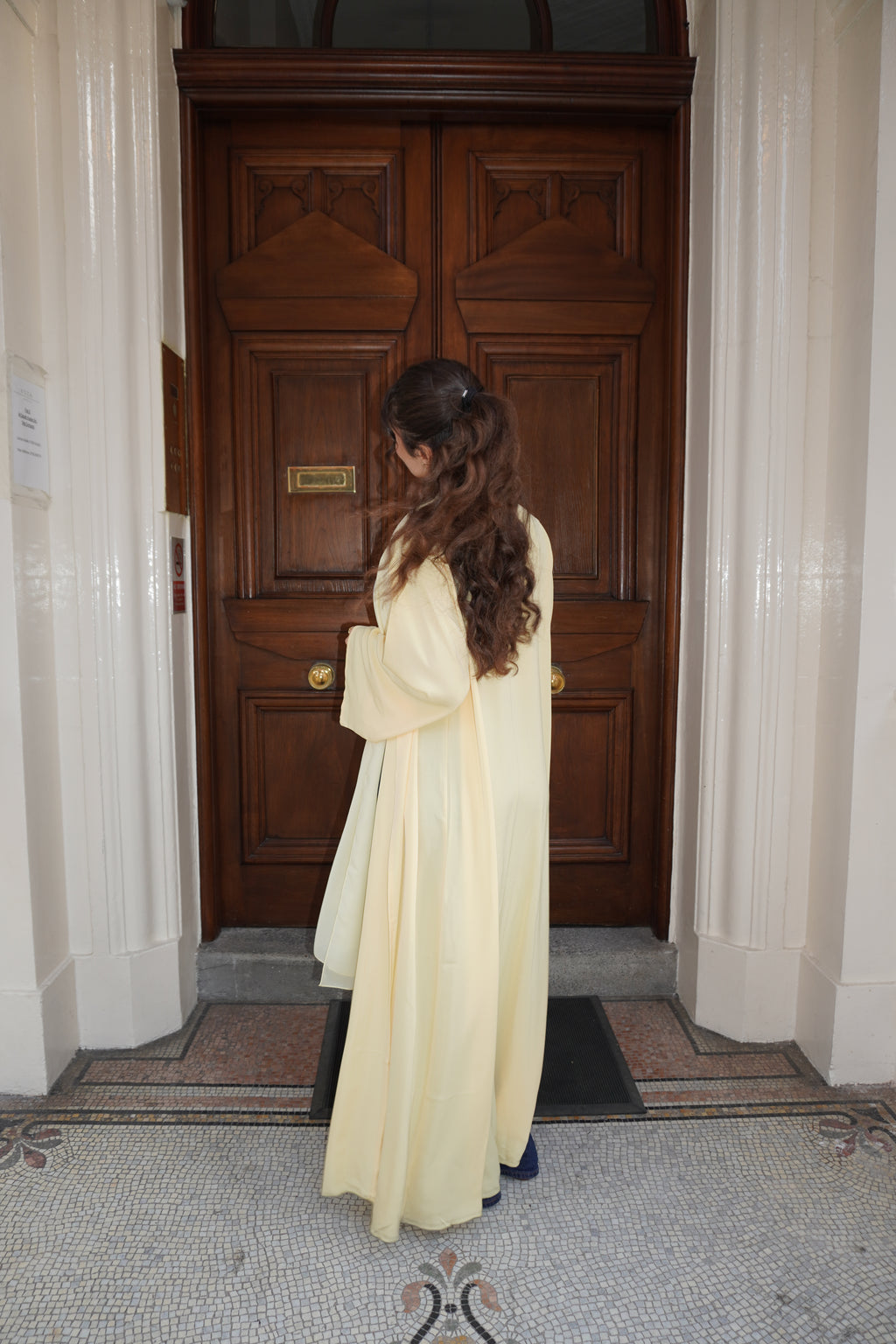 Butter yellow essential