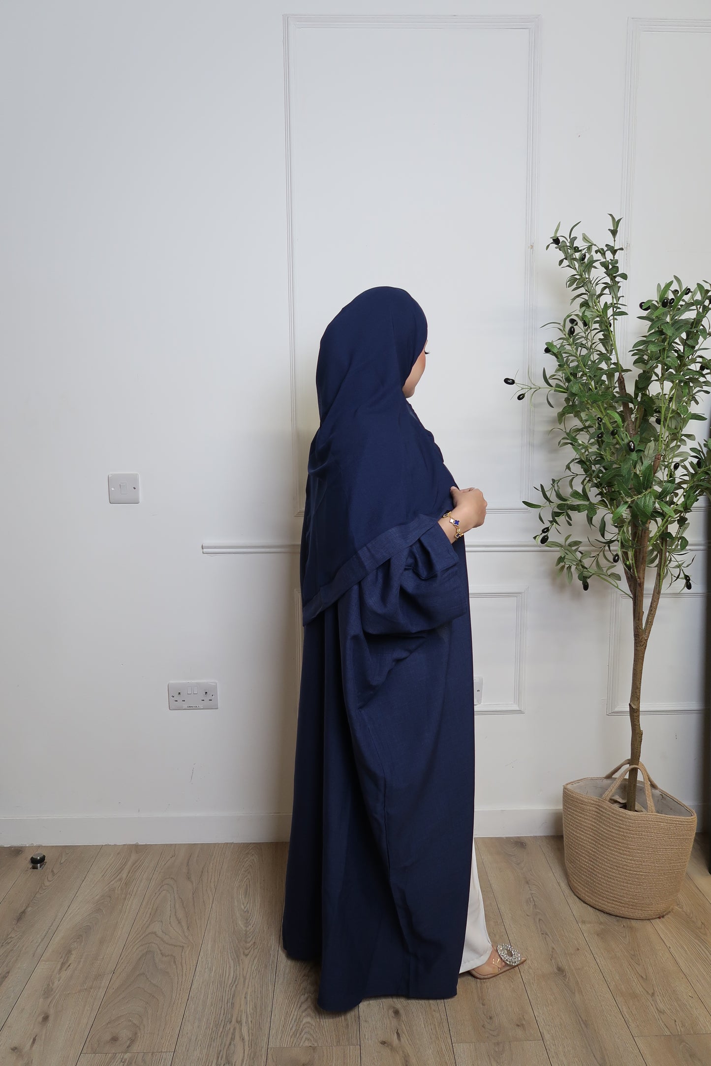 Navy Linen Abaya