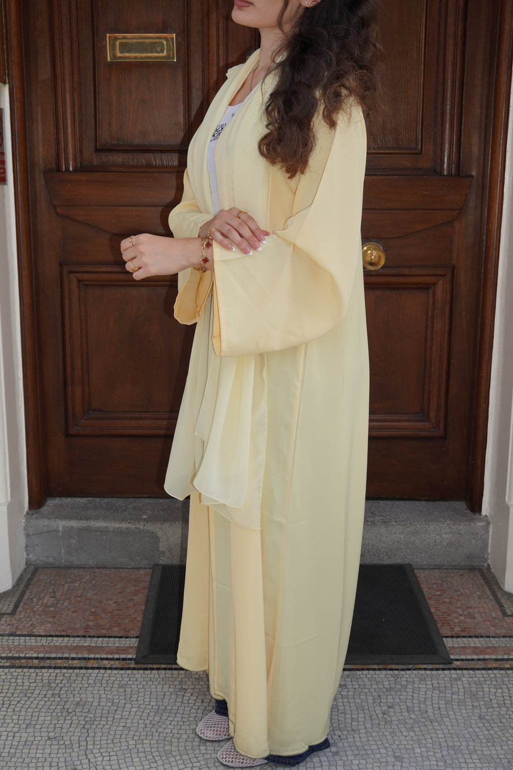 Butter yellow essential