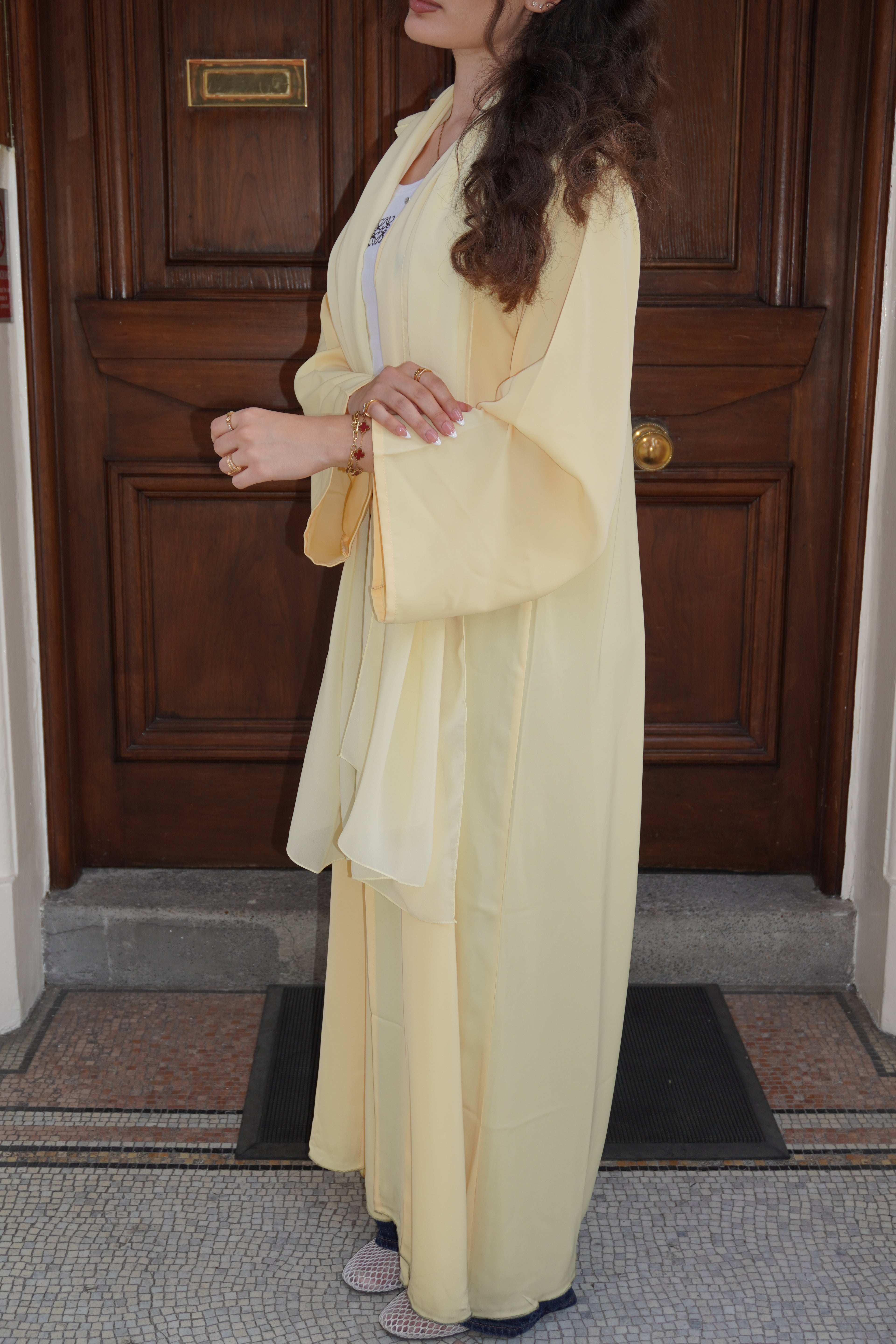 Butter yellow essential