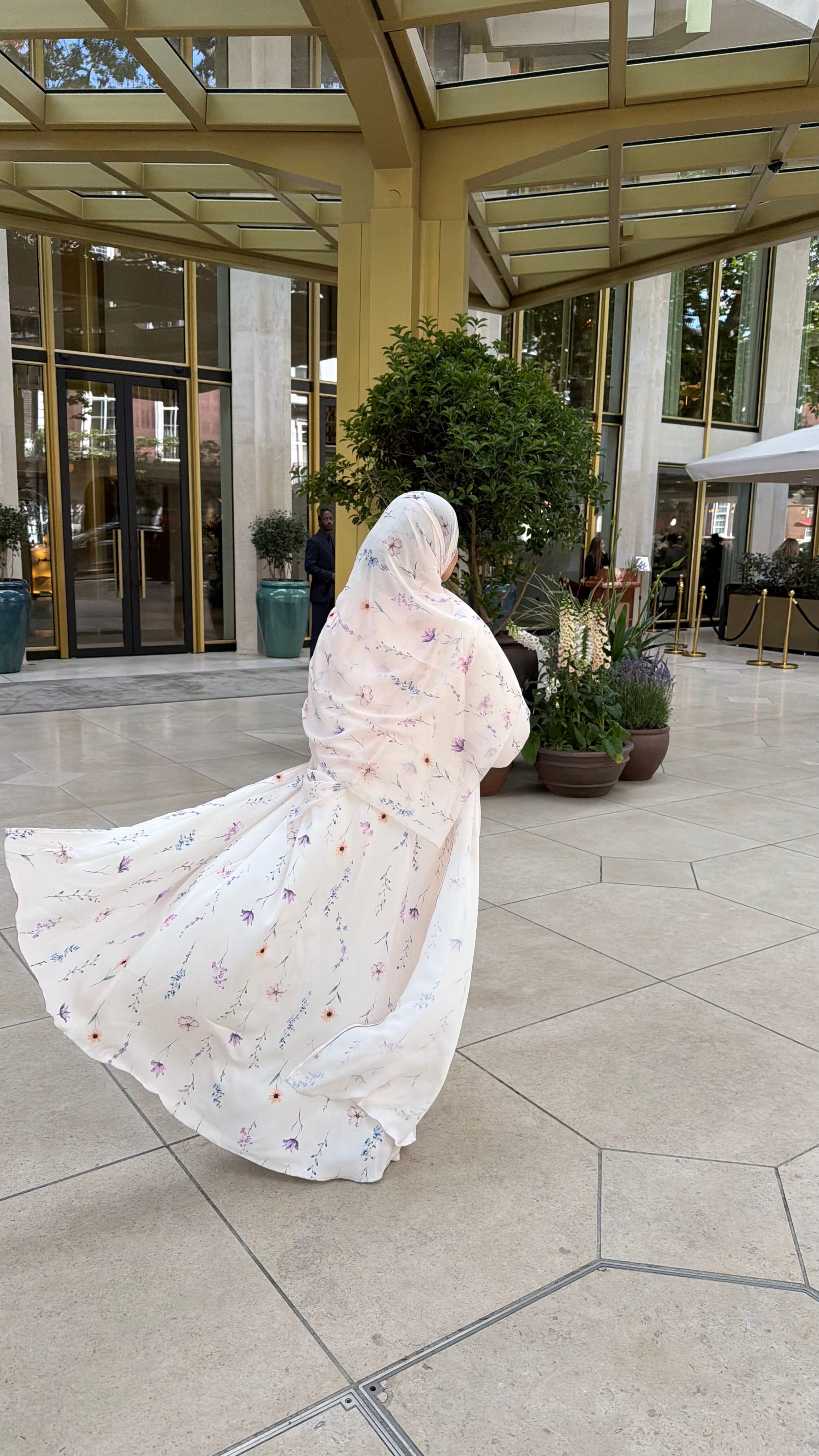 Lale Abaya