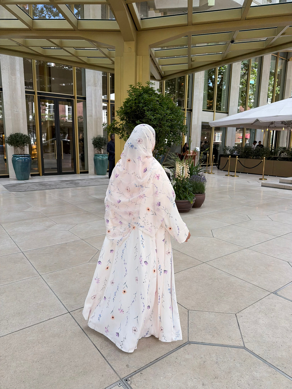 Lale Abaya